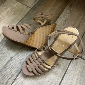 New! Jessica Simpson taupe/tan wedge sandal heel